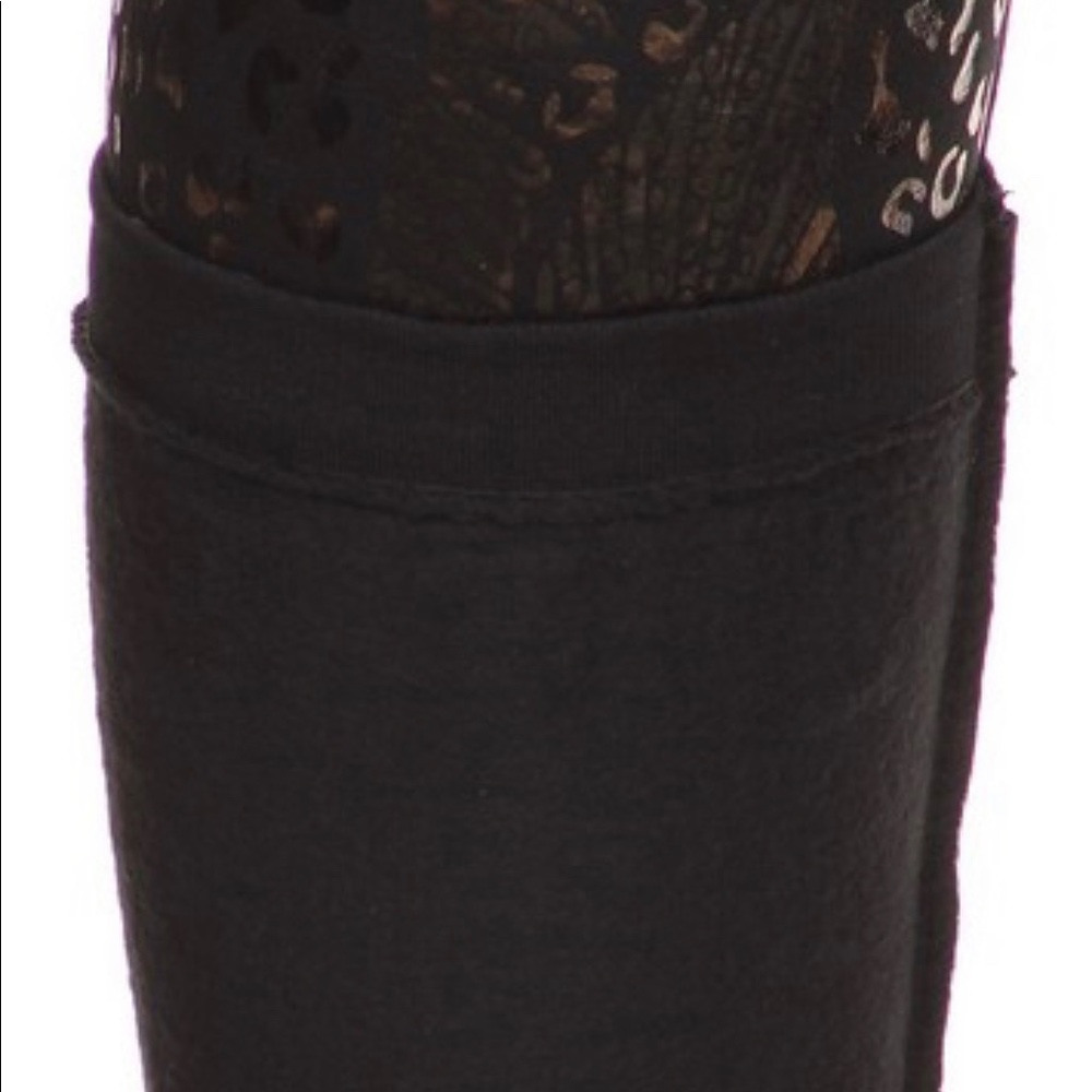 LAST‼️Metallic & Black Fleece Lined Leggings - Picture 4 of 7
